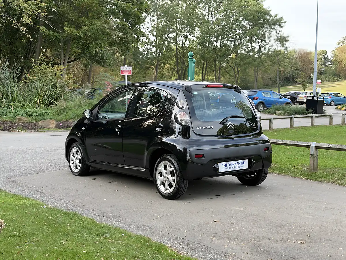 Used 2010 Citroen C1 Vtr+ Black - Interior and Exterior details 10