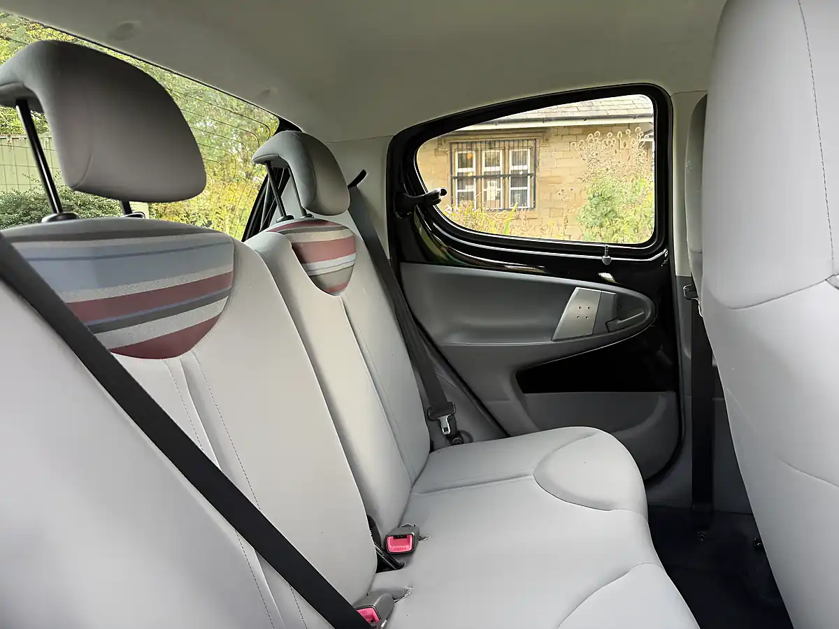 Used 2010 Citroen C1 Vtr+ Black - Interior and Exterior details 13