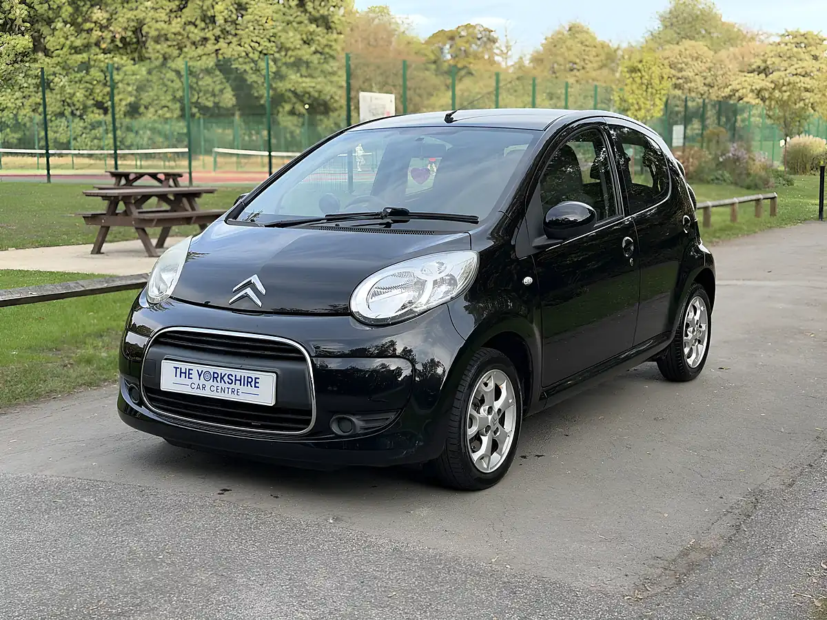 Used 2010 Citroen C1 Vtr+ Black - Interior and Exterior details 3