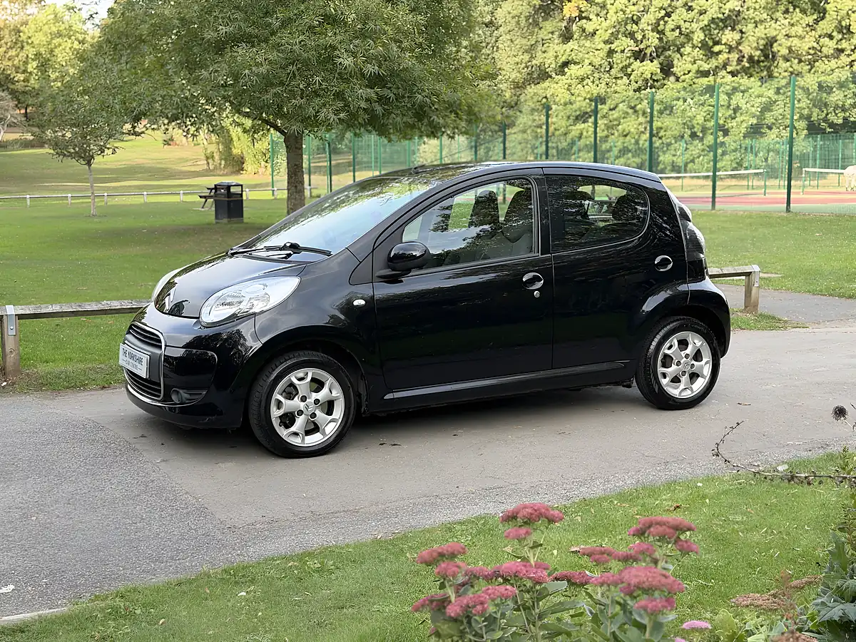 Used 2010 Citroen C1 Vtr+ Black - Interior and Exterior details 5