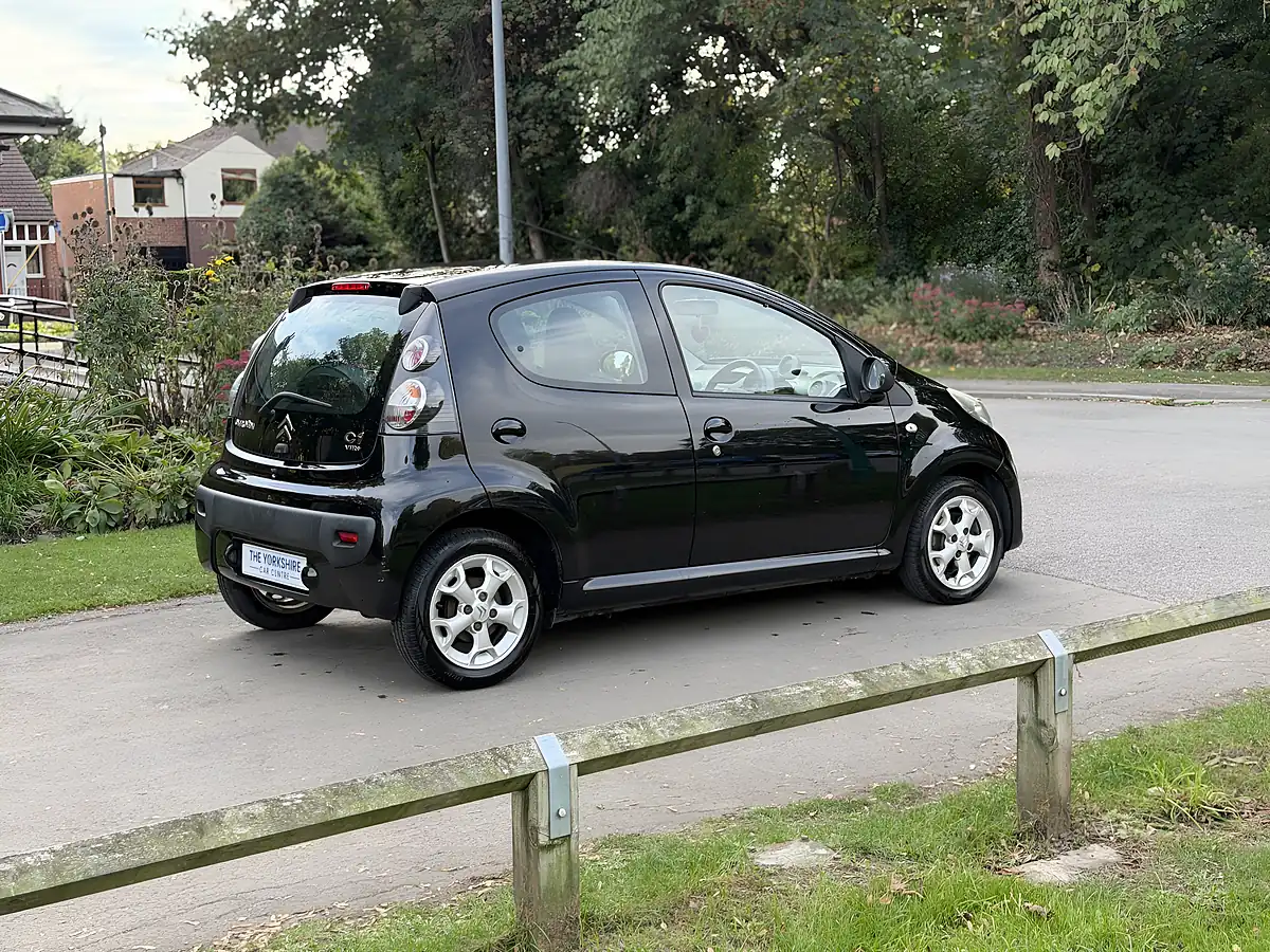 Used 2010 Citroen C1 Vtr+ Black - Interior and Exterior details 8