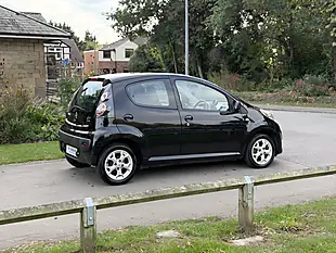 Used 2010 Citroen C1 Vtr+ Black - Interior and Exterior details 9