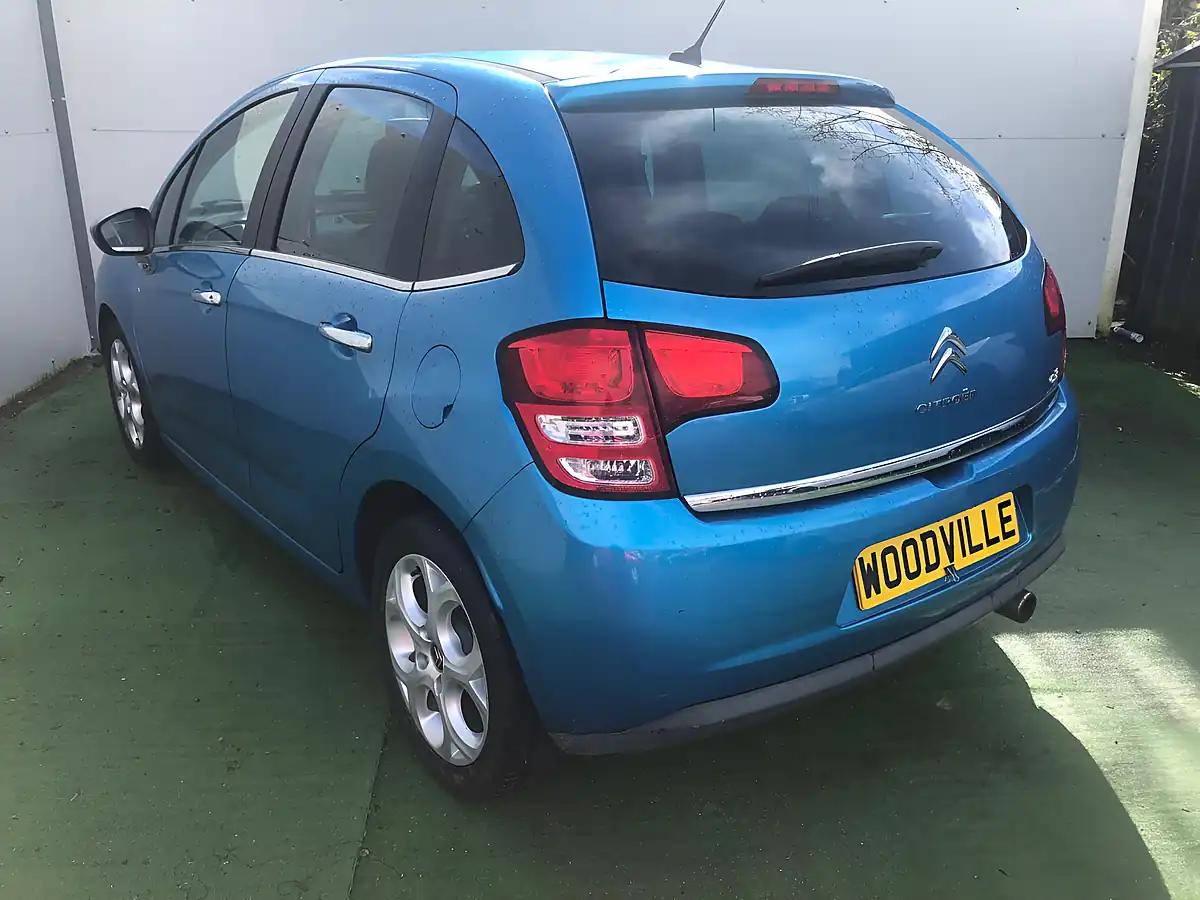 Used 2010 Citroen C3 Exclusive Blue - Interior and Exterior details 10