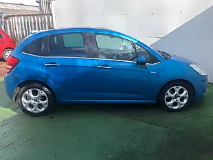 Used 2010 Citroen C3 Exclusive Blue - Interior and Exterior details 13