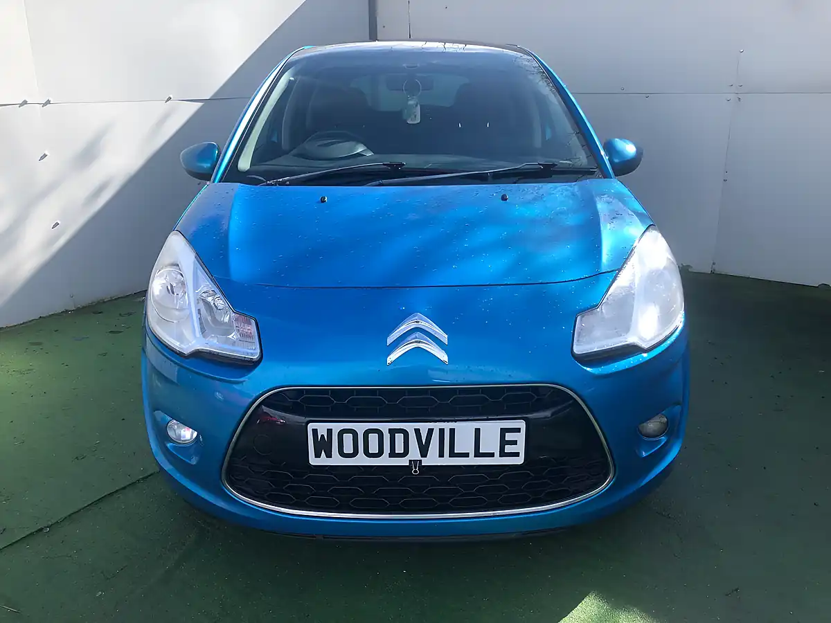 Used 2010 Citroen C3 Exclusive Blue - Interior and Exterior details 3