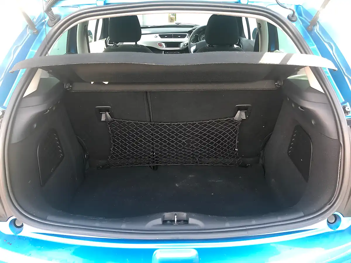 Used 2010 Citroen C3 Exclusive Blue - Interior and Exterior details 8