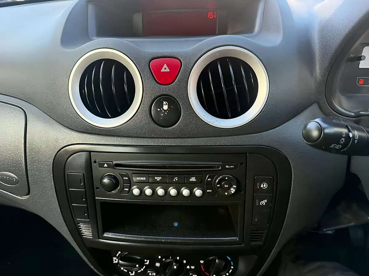 Used 2010 Citroen C3 First - Interior and Exterior details 18