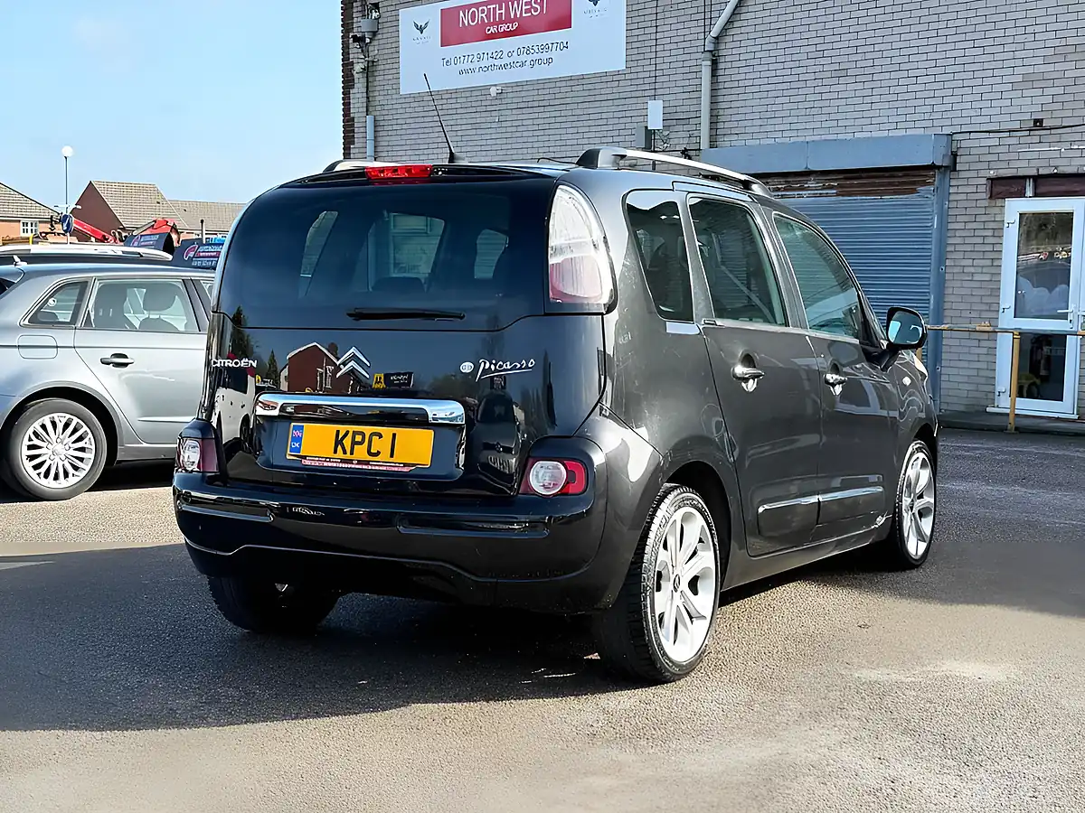 Used 2010 Citroen C3 Picasso Exclusive Black - Interior and Exterior details 10