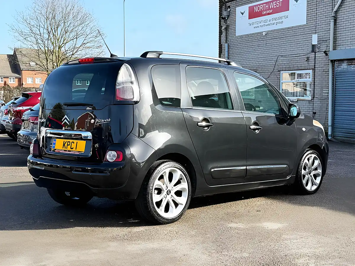 Used 2010 Citroen C3 Picasso Exclusive Black - Interior and Exterior details 11