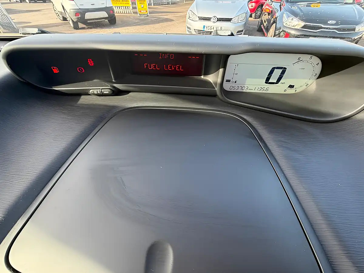 Used 2010 Citroen C3 Picasso Exclusive Black - Interior and Exterior details 17