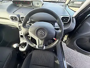 Used 2010 Citroen C3 Picasso Exclusive Black - Interior and Exterior details 19
