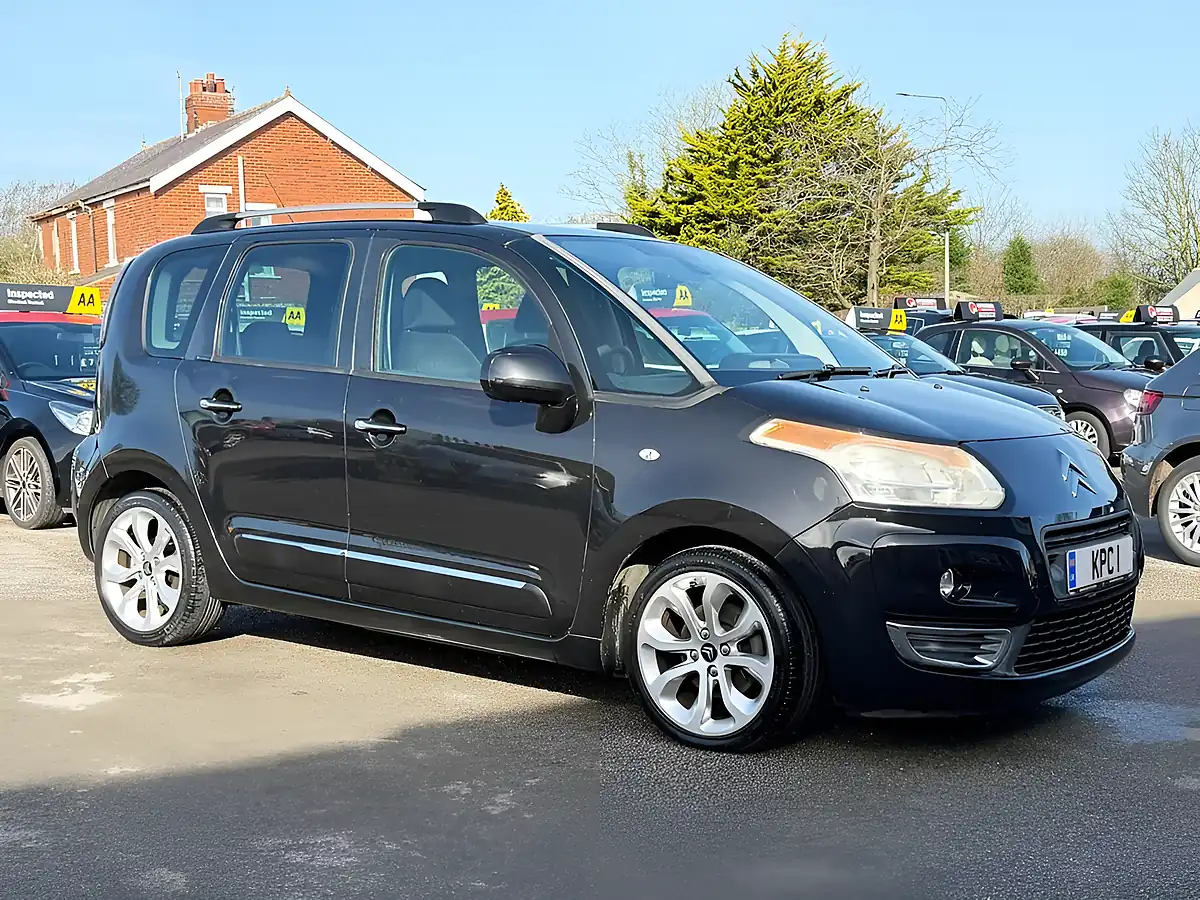 Used 2010 Citroen C3 Picasso Exclusive Black - Interior and Exterior details 2
