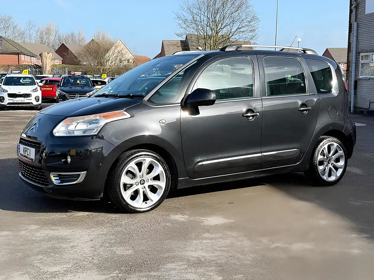 Used 2010 Citroen C3 Picasso Exclusive Black - Interior and Exterior details 5