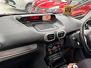 Used 2010 Citroen C3 Picasso Exclusive Red - Interior and Exterior details 12