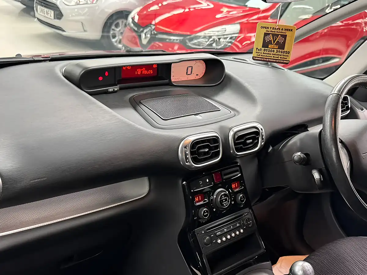 Used 2010 Citroen C3 Picasso Exclusive Red - Interior and Exterior details 12