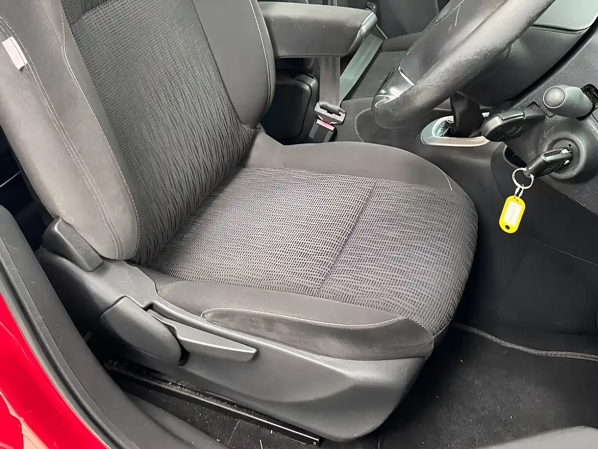 Used 2010 Citroen C3 Picasso Exclusive Red - Interior and Exterior details 14