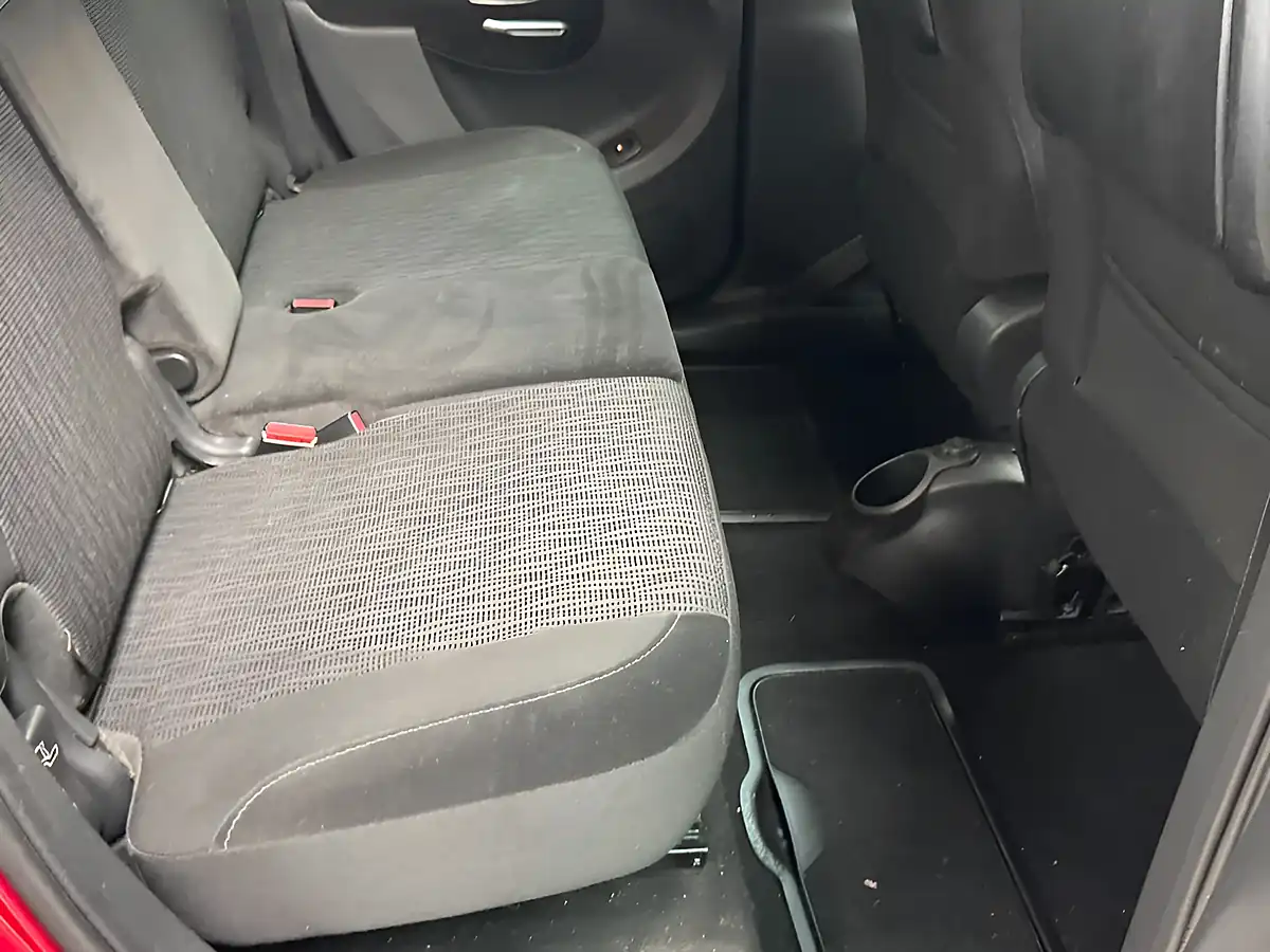 Used 2010 Citroen C3 Picasso Exclusive Red - Interior and Exterior details 17