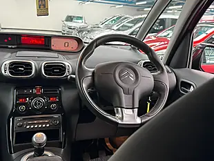 Used 2010 Citroen C3 Picasso Exclusive Red - Interior and Exterior details 20