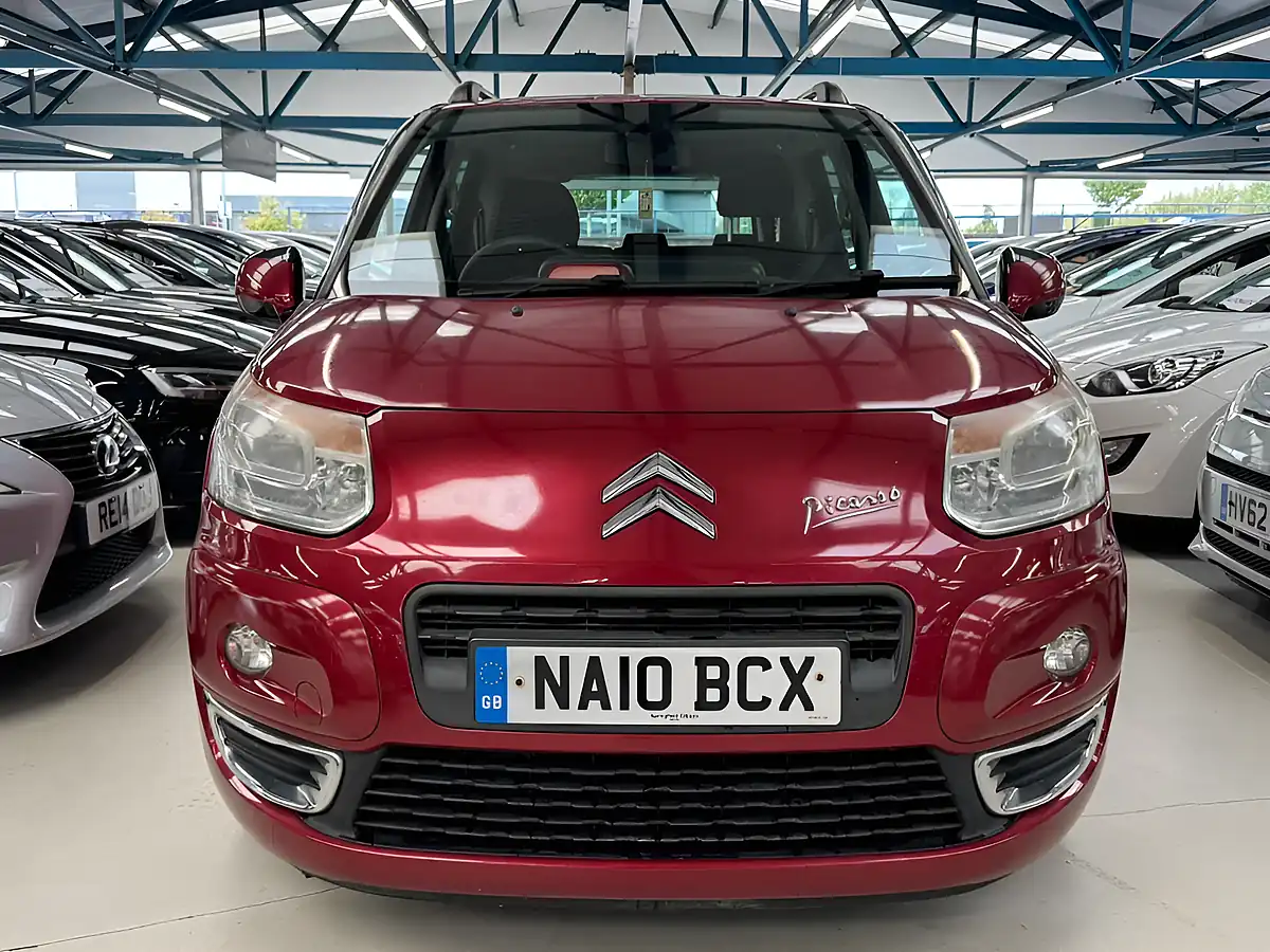 Used 2010 Citroen C3 Picasso Exclusive Red - Interior and Exterior details 4