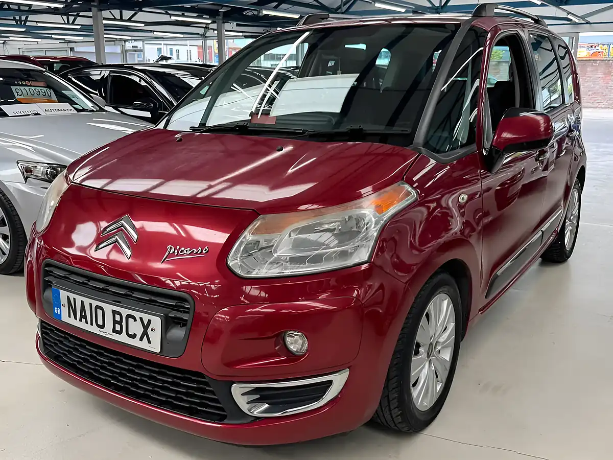 Used 2010 Citroen C3 Picasso Exclusive Red - Interior and Exterior details 6
