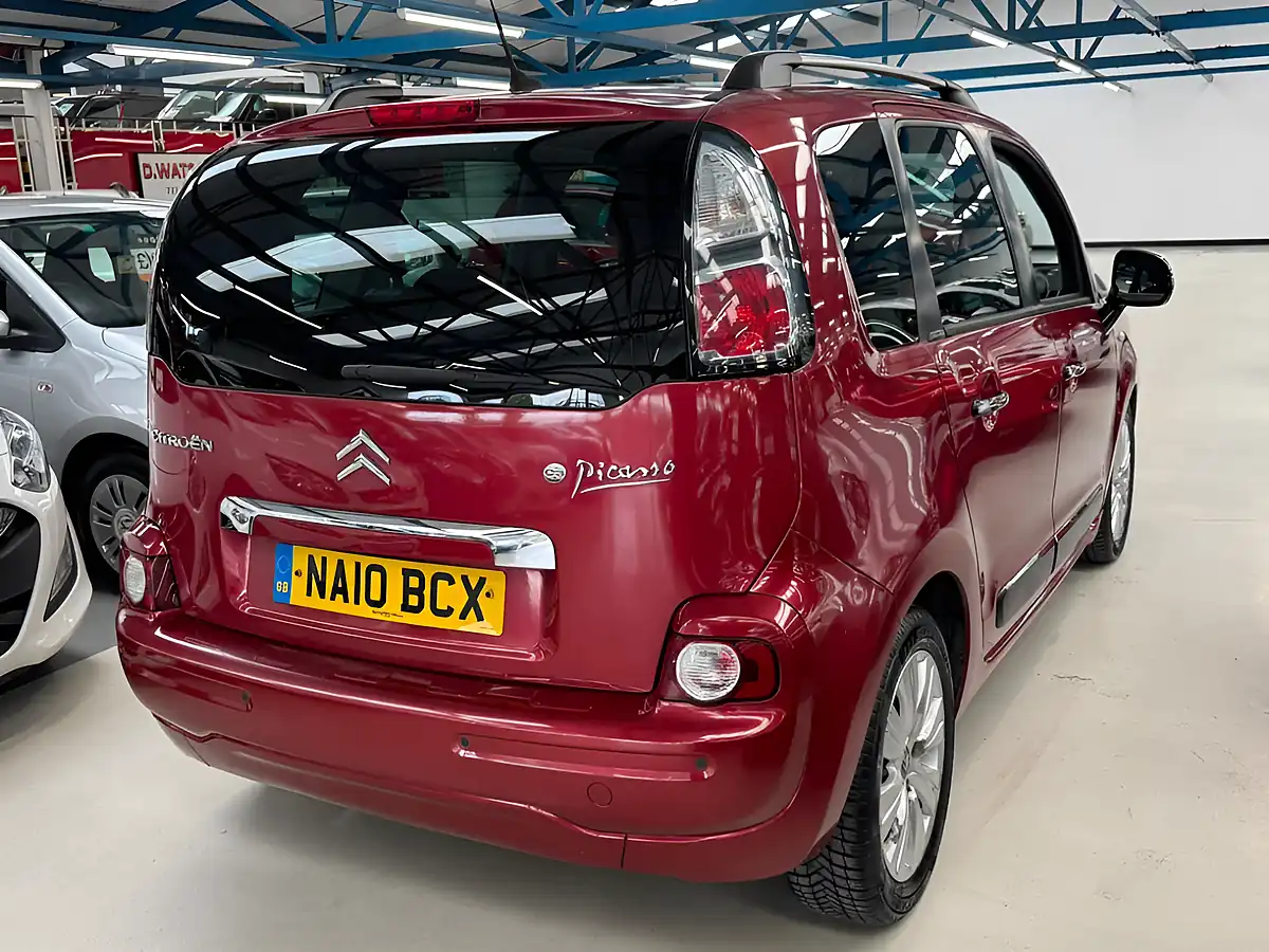 Used 2010 Citroen C3 Picasso Exclusive Red - Interior and Exterior details 9