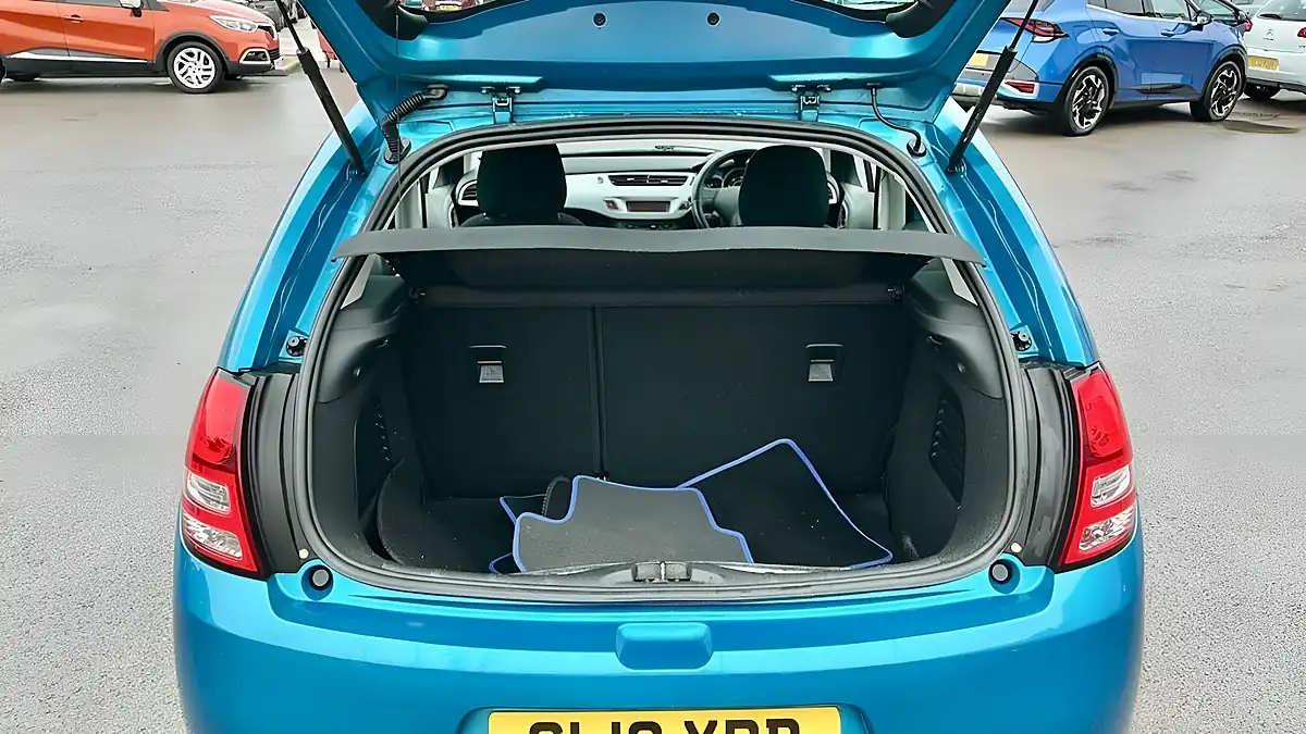 Used 2010 Citroen C3 Vtr+ Blue - Interior and Exterior details 5