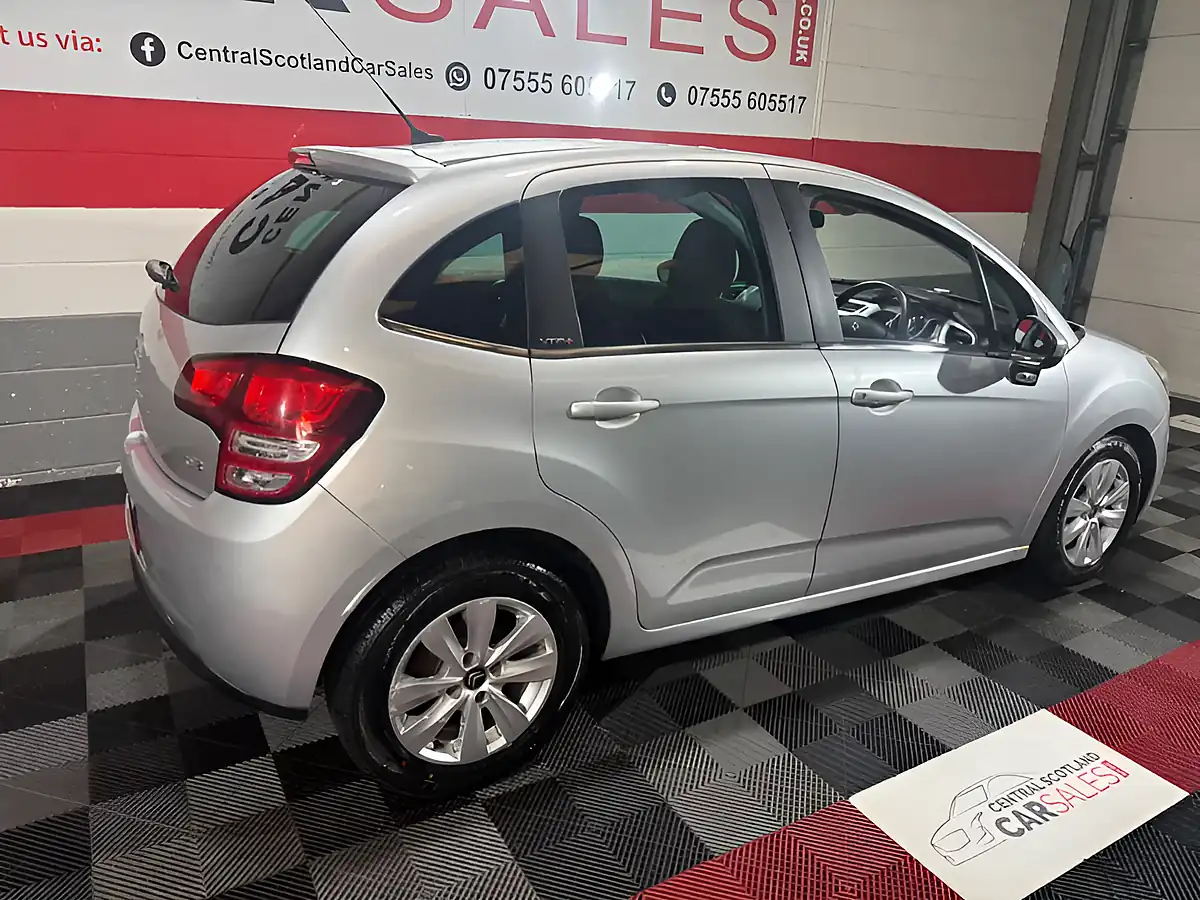 Used 2010 Citroen C3 Vtr+ Silver - Interior and Exterior details 10