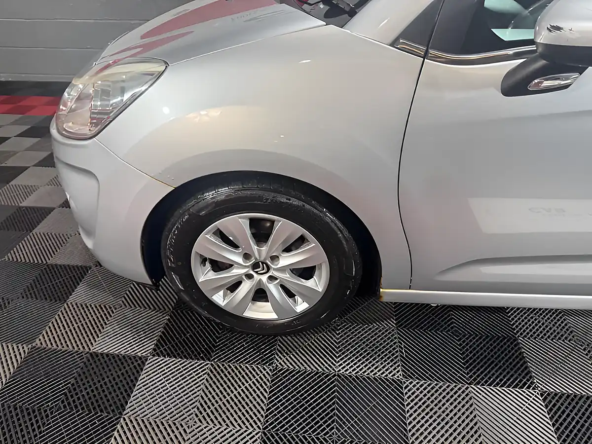 Used 2010 Citroen C3 Vtr+ Silver - Interior and Exterior details 16