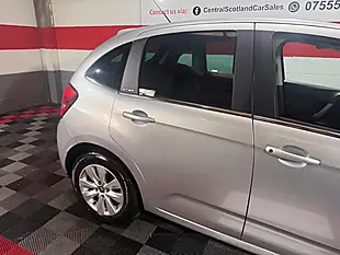 Used 2010 Citroen C3 Vtr+ Silver - Interior and Exterior details 4