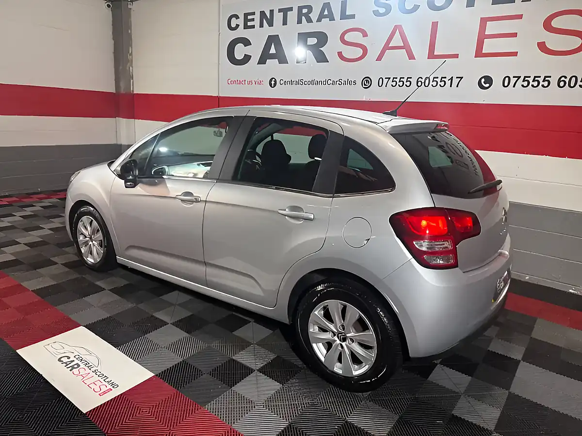 Used 2010 Citroen C3 Vtr+ Silver - Interior and Exterior details 7