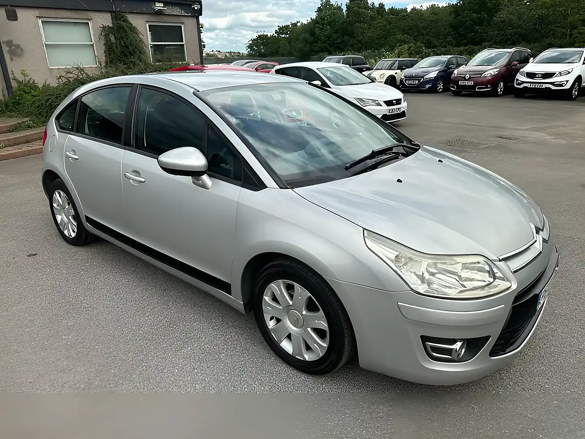 Used 2010 Citroen C4 Vtr+ Silver - Interior and Exterior details 6