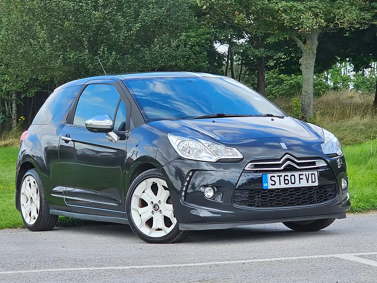 Used 2010 Citroen DS3 Black Euro 5 Black - Front View