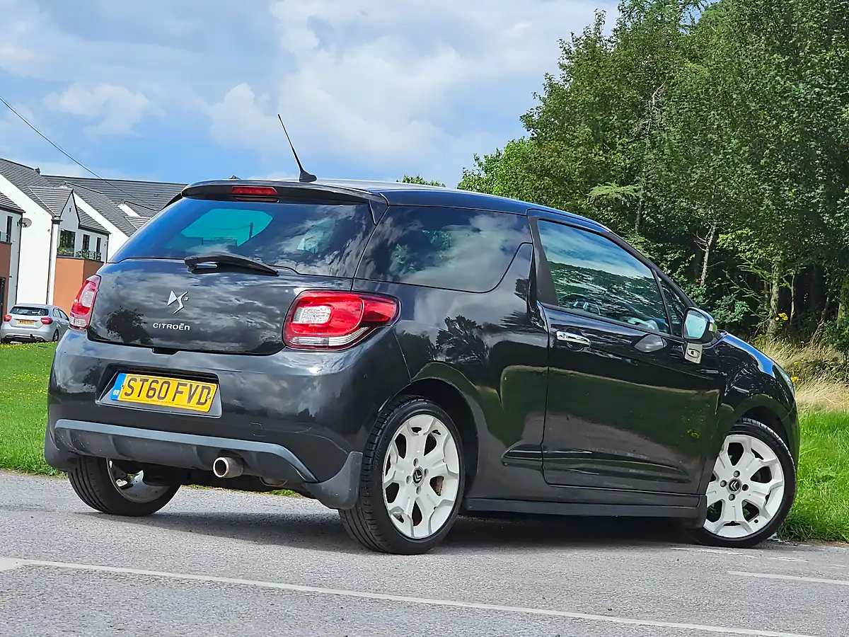 Used 2010 Citroen DS3 Black Euro 5 Black - Interior and Exterior details 7
