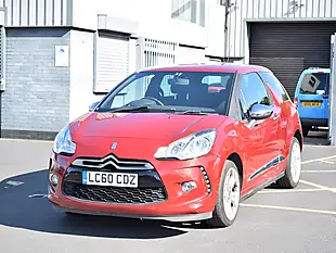 Used 2010 Citroen DS3 Dstyle Red - Interior and Exterior details 3