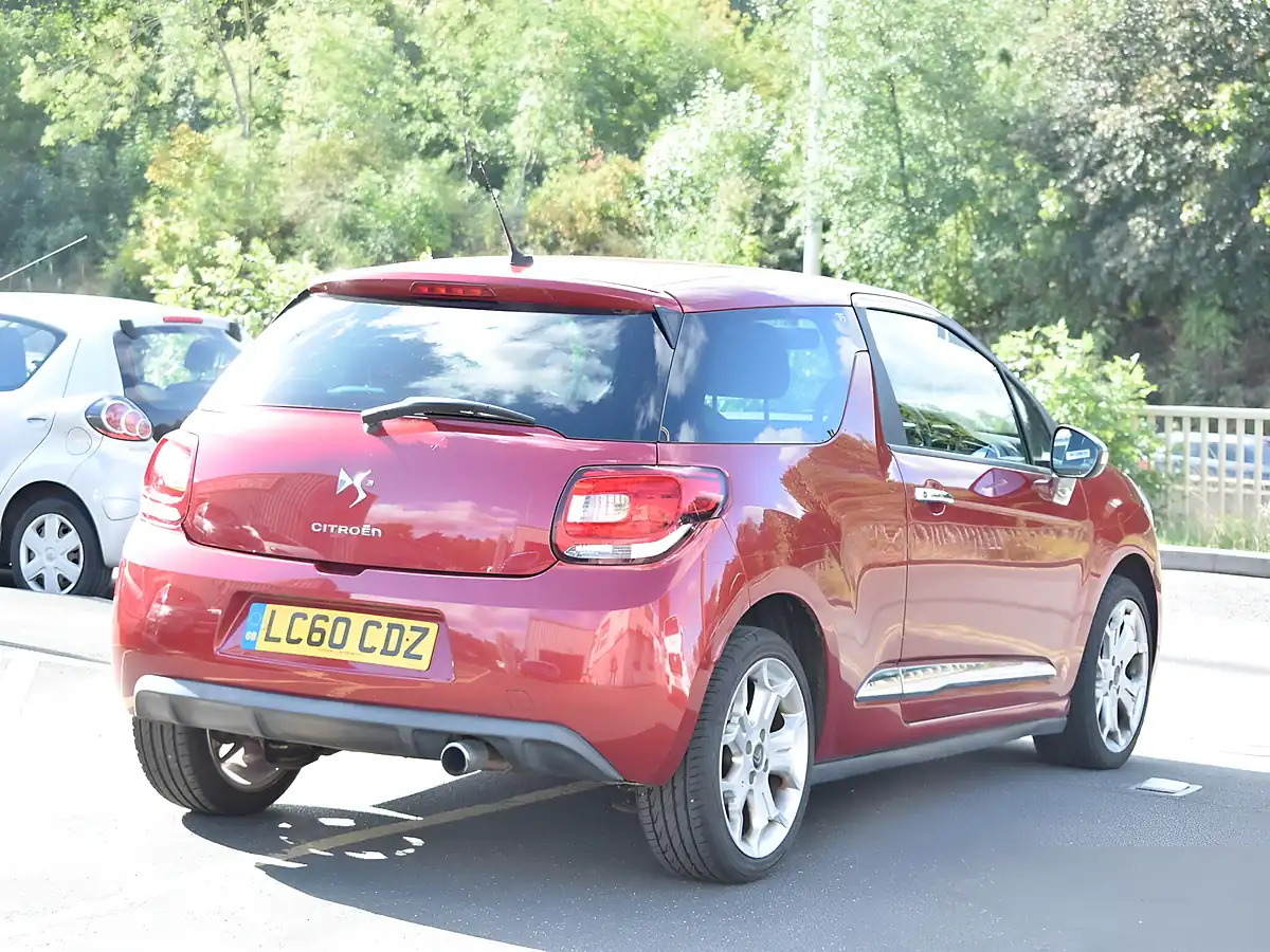 Used 2010 Citroen DS3 Dstyle Red - Interior and Exterior details 9