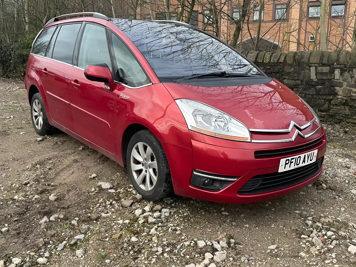 Used 2010 Citroen Grand C4 Picasso Exclusive Red - Front View