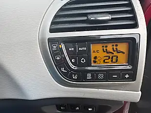 Used 2010 Citroen Grand C4 Picasso Exclusive Red - Interior and Exterior details 11