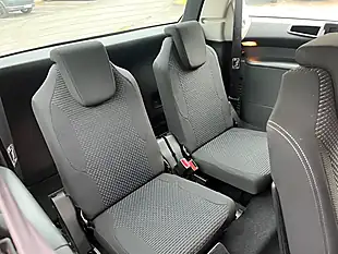 Used 2010 Citroen Grand C4 Picasso Vtr+ Silver - Interior and Exterior details 13