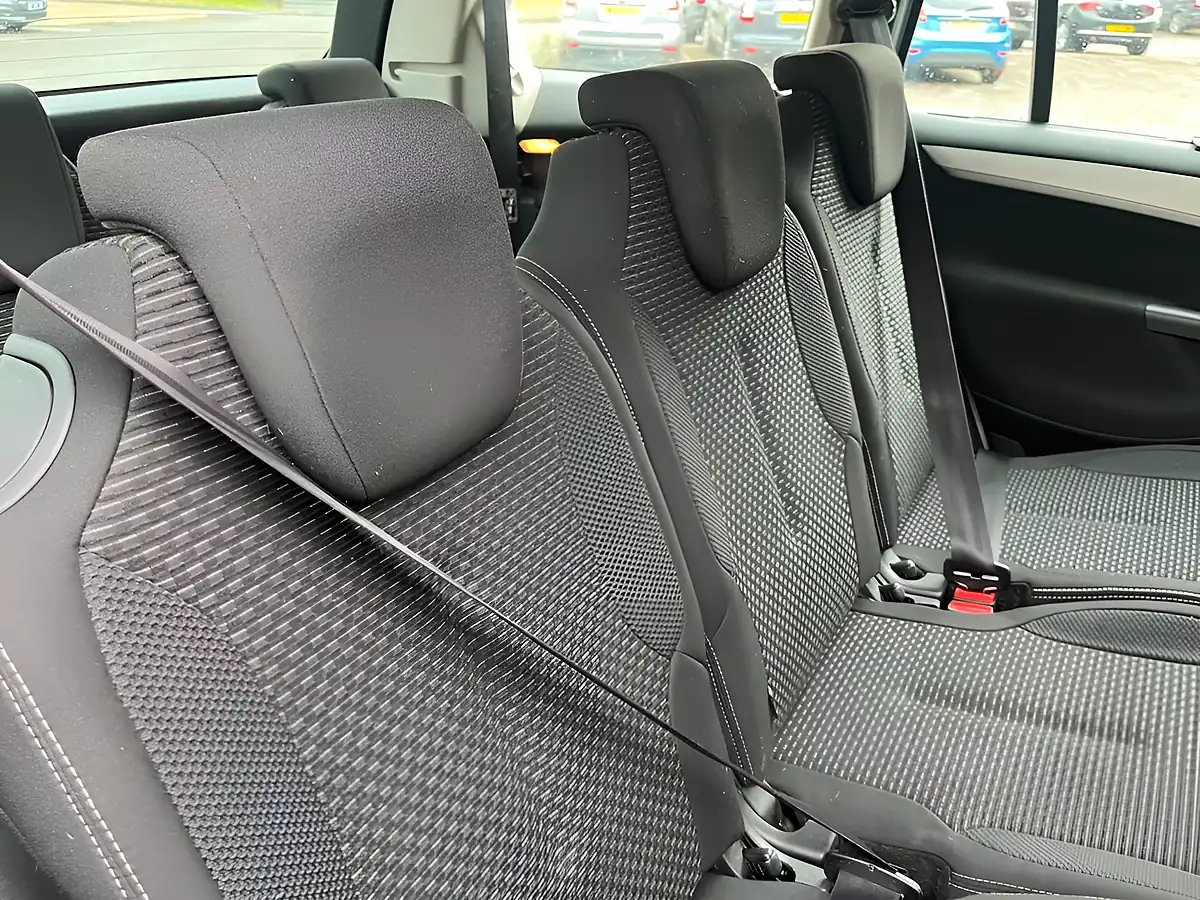 Used 2010 Citroen Grand C4 Picasso Vtr+ Silver - Interior and Exterior details 14