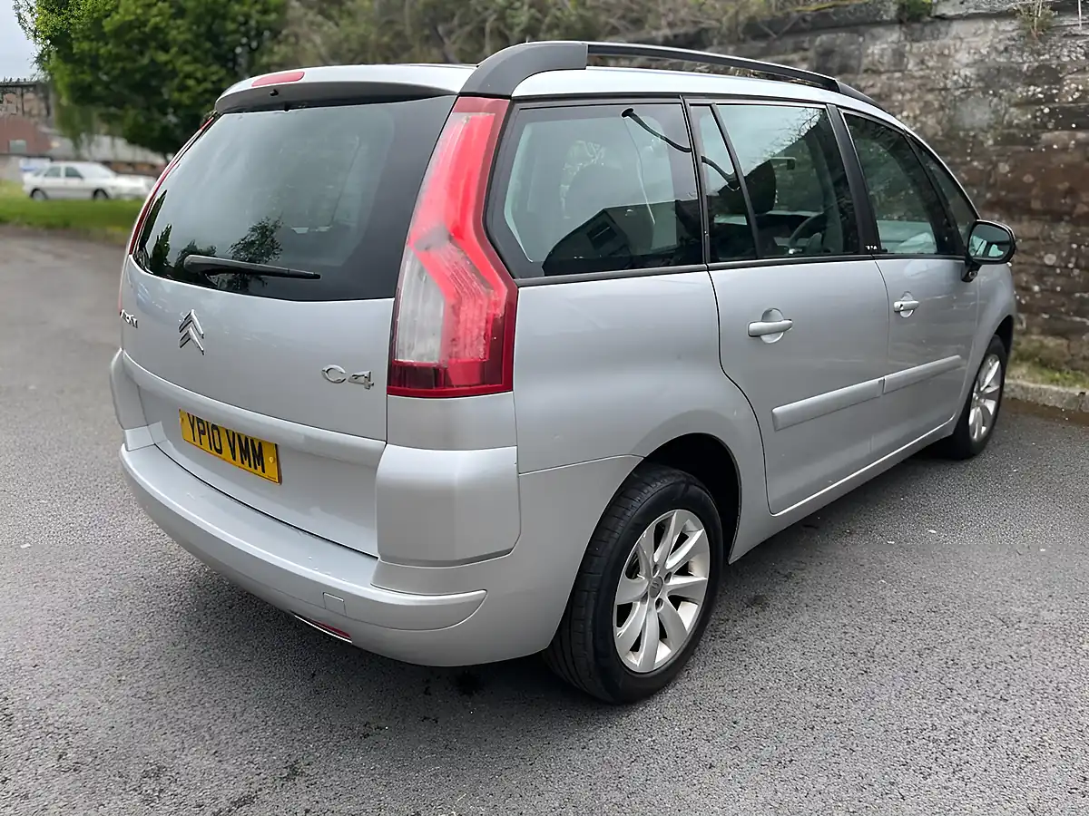Used 2010 Citroen Grand C4 Picasso Vtr+ Silver - Interior and Exterior details 7