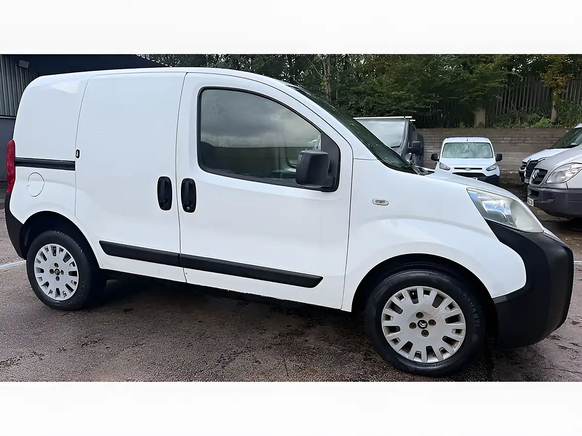 Used 2010 Citroen Nemo Lx White - Interior and Exterior details 4
