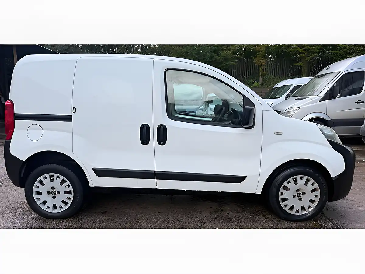 Used 2010 Citroen Nemo Lx White - Interior and Exterior details 5