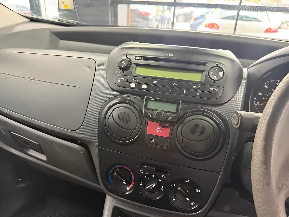 Used 2010 Citroen Nemo Multispace Blue - Interior and Exterior details 19