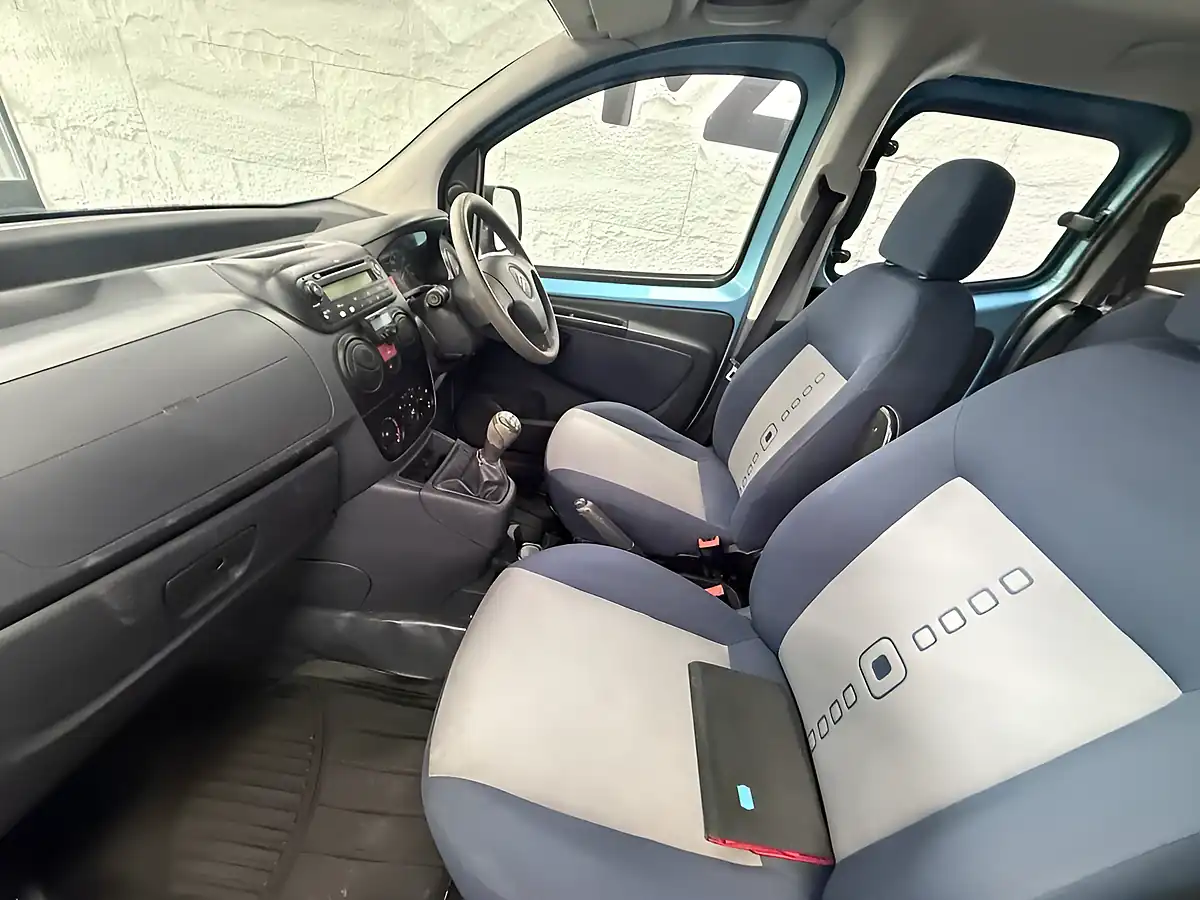 Used 2010 Citroen Nemo Multispace Blue - Interior and Exterior details 3