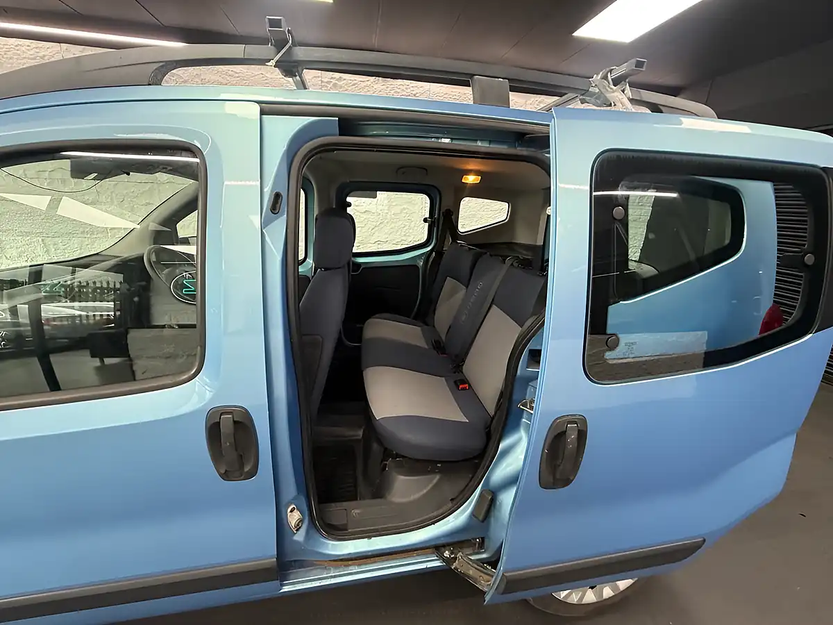 Used 2010 Citroen Nemo Multispace Blue - Interior and Exterior details 6