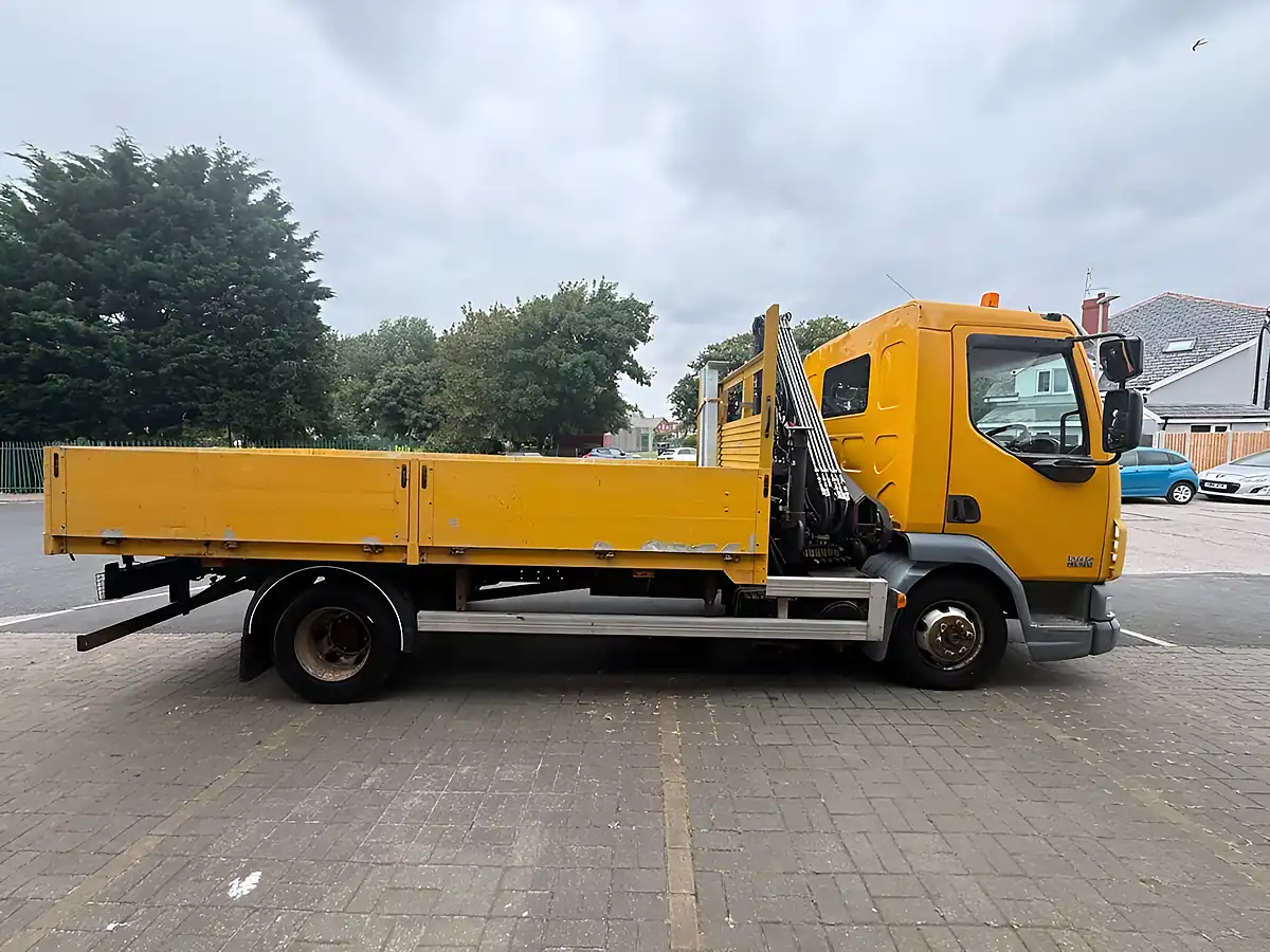 Used 2010 Daf LF45 Yellow - Interior and Exterior details 14