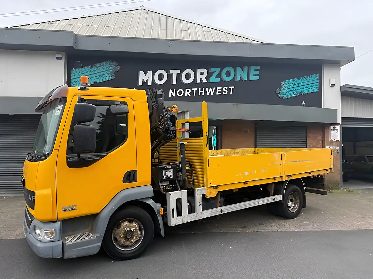 Used 2010 Daf LF45 Yellow - Interior and Exterior details 3