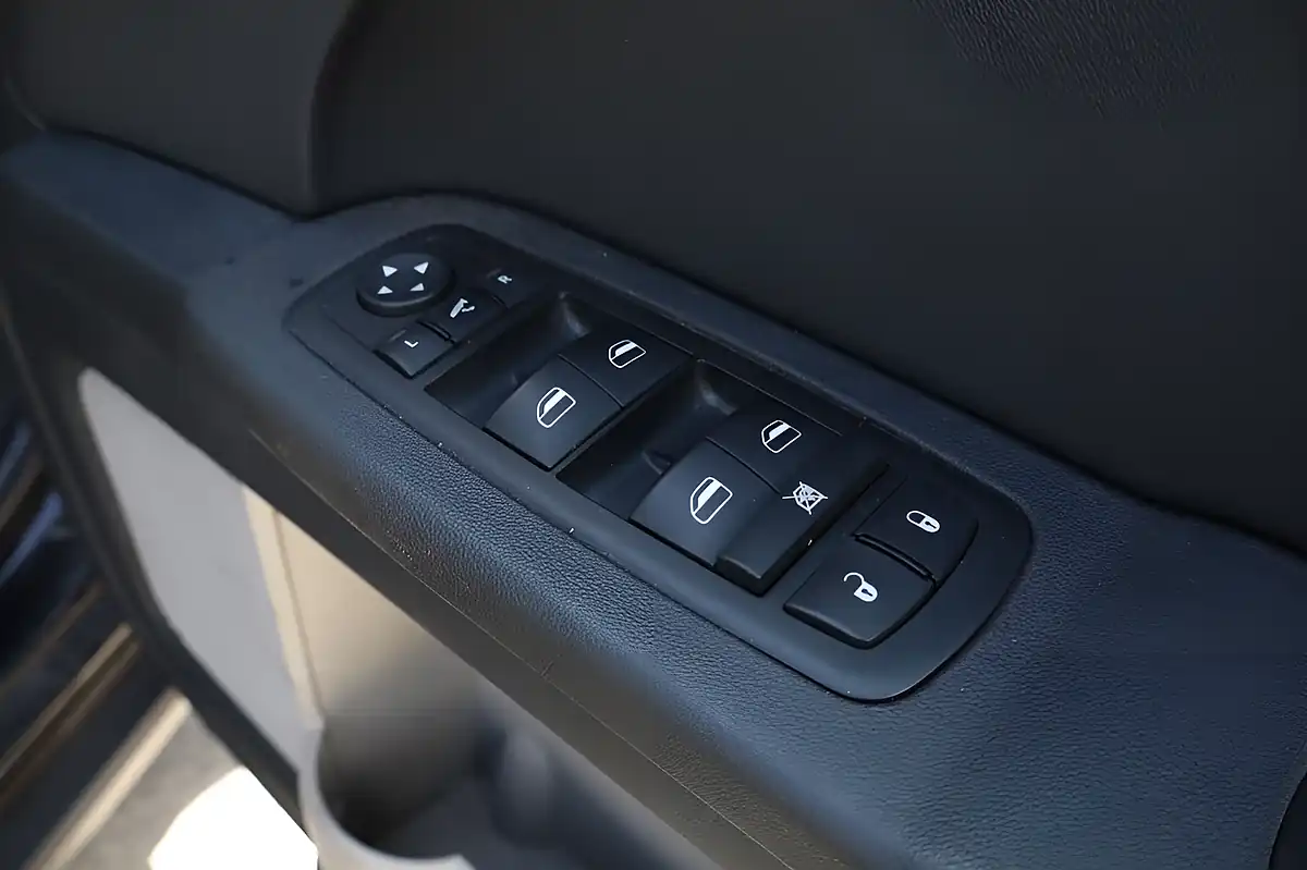 Used 2010 Dodge Journey Sxt Black - Interior and Exterior details 11