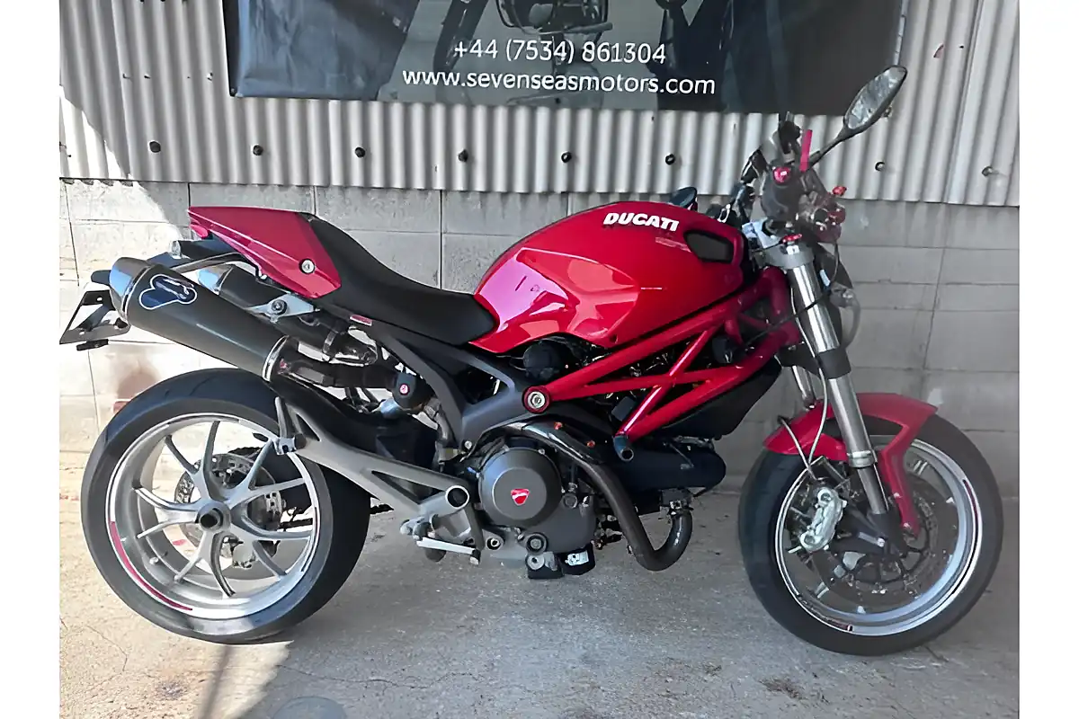 Used 2010 Ducati Monster S Red - Front View