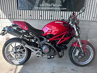 Used 2010 Ducati Monster S Red - Interior and Exterior details 2
